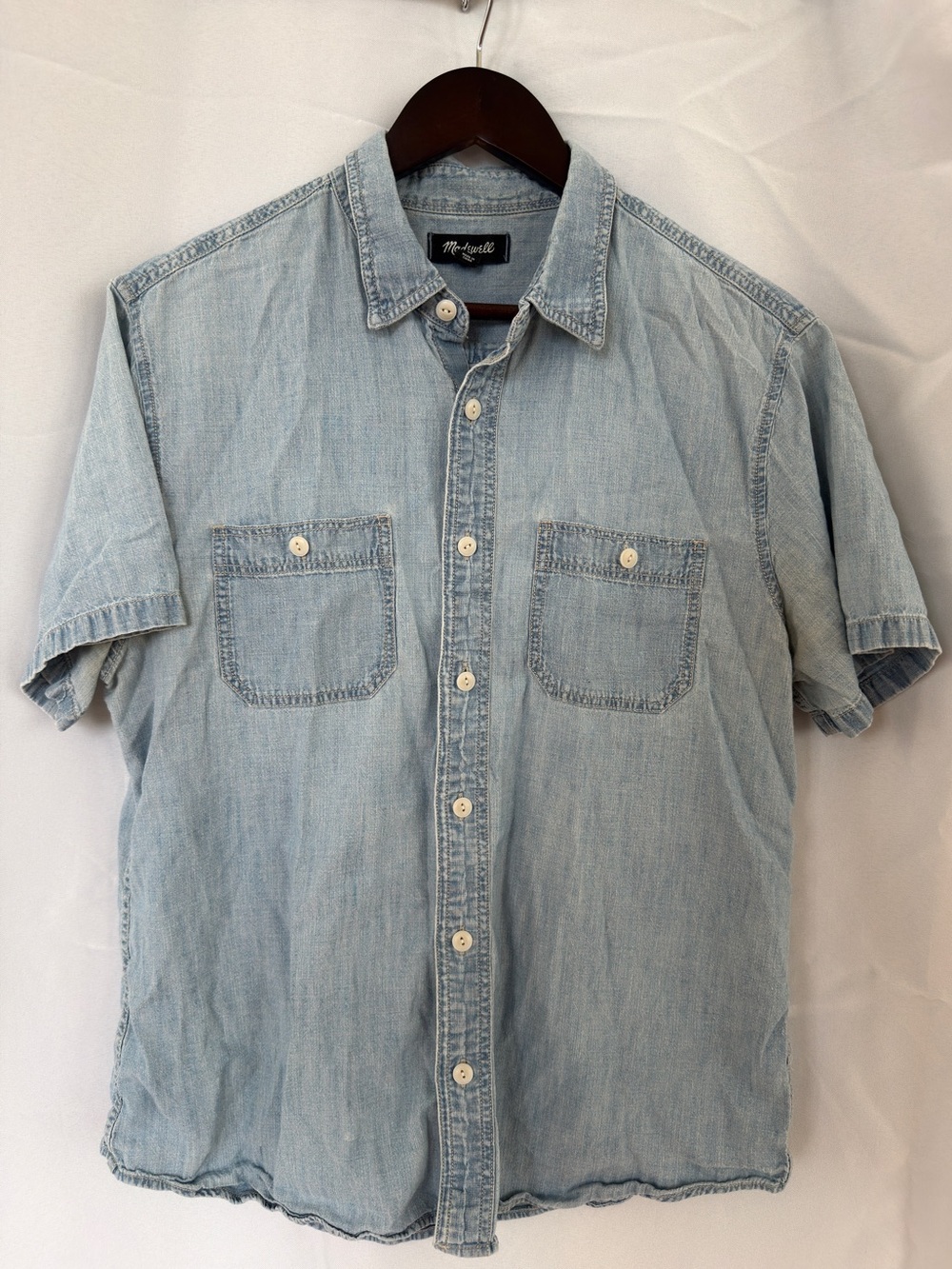 Madewell Men's Chambray Short Sleeve Button Down Shirt Light Wash Cotton, Medium